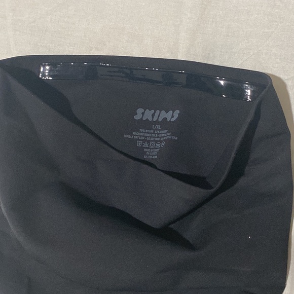 Skims core control thong - Picture 3 of 3